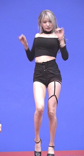 [2018年] 181011 Girl Crush 饭拍视频5部合辑[1.03G]